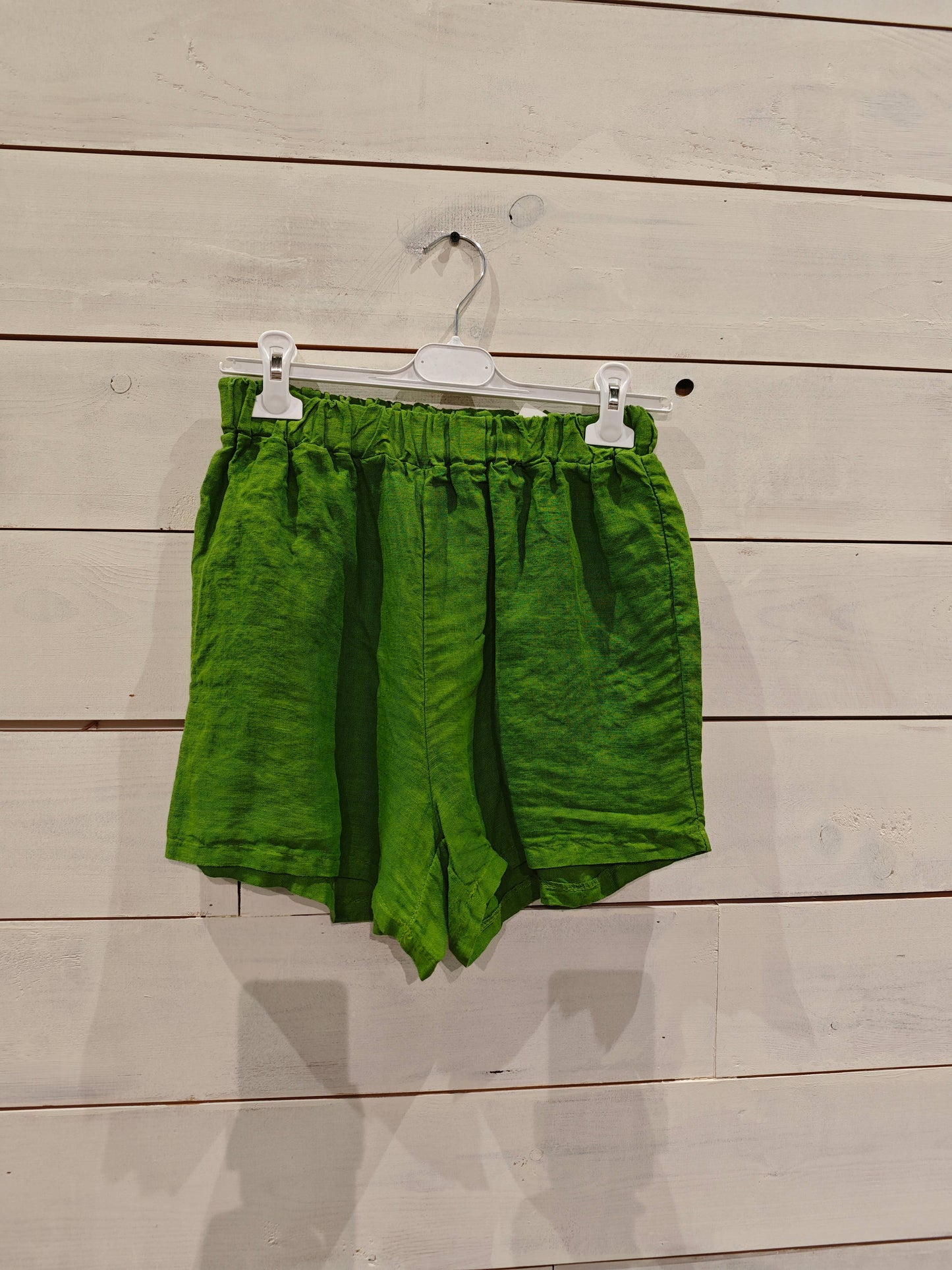 100% LINEN SHORTS: Green