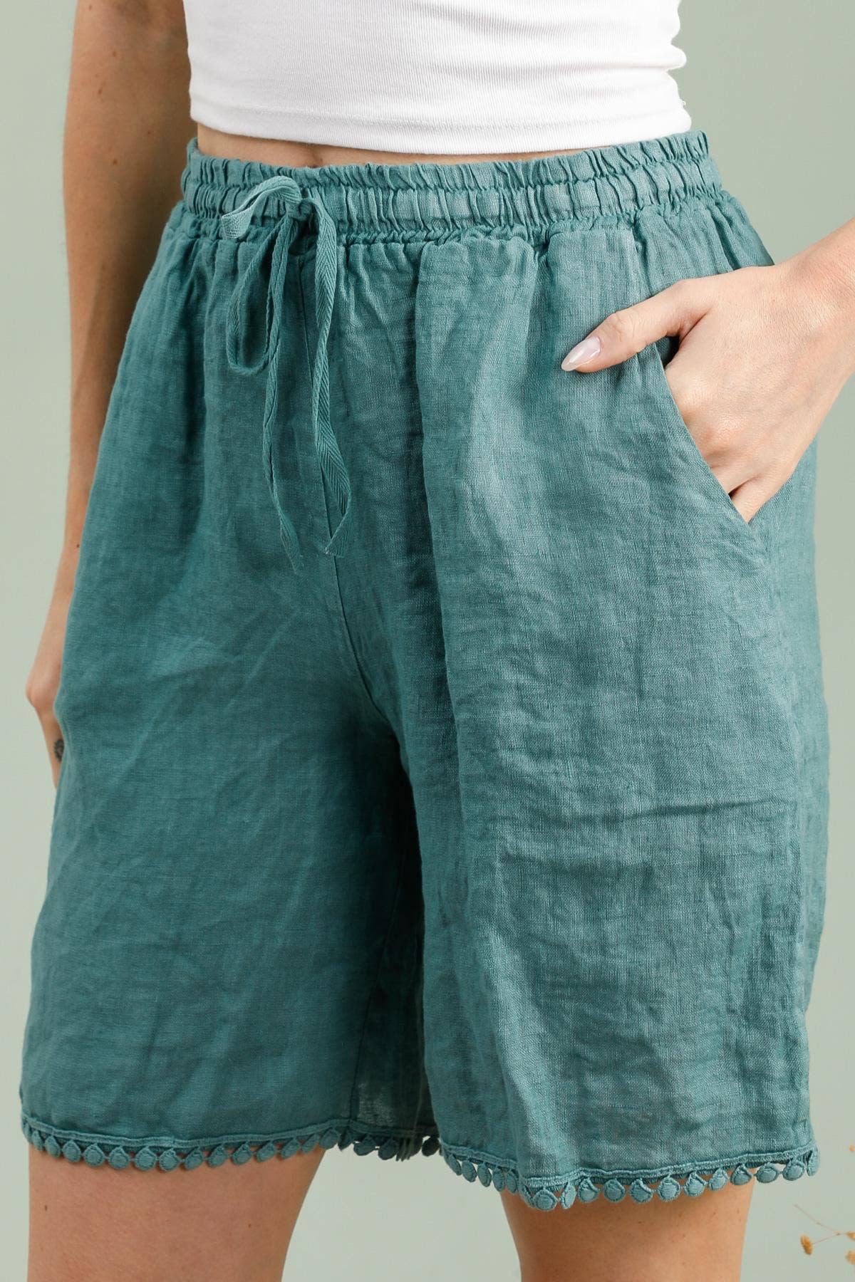 100% Linen Bermuda Shorts REF. 85751: Duck Green