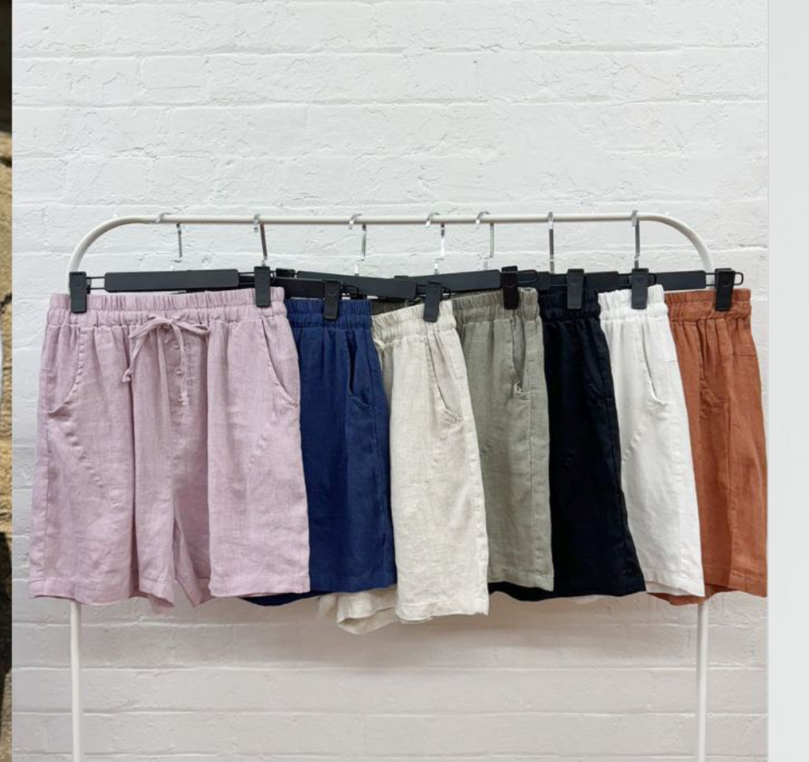 Worthier soft linen shorts in nutmeg