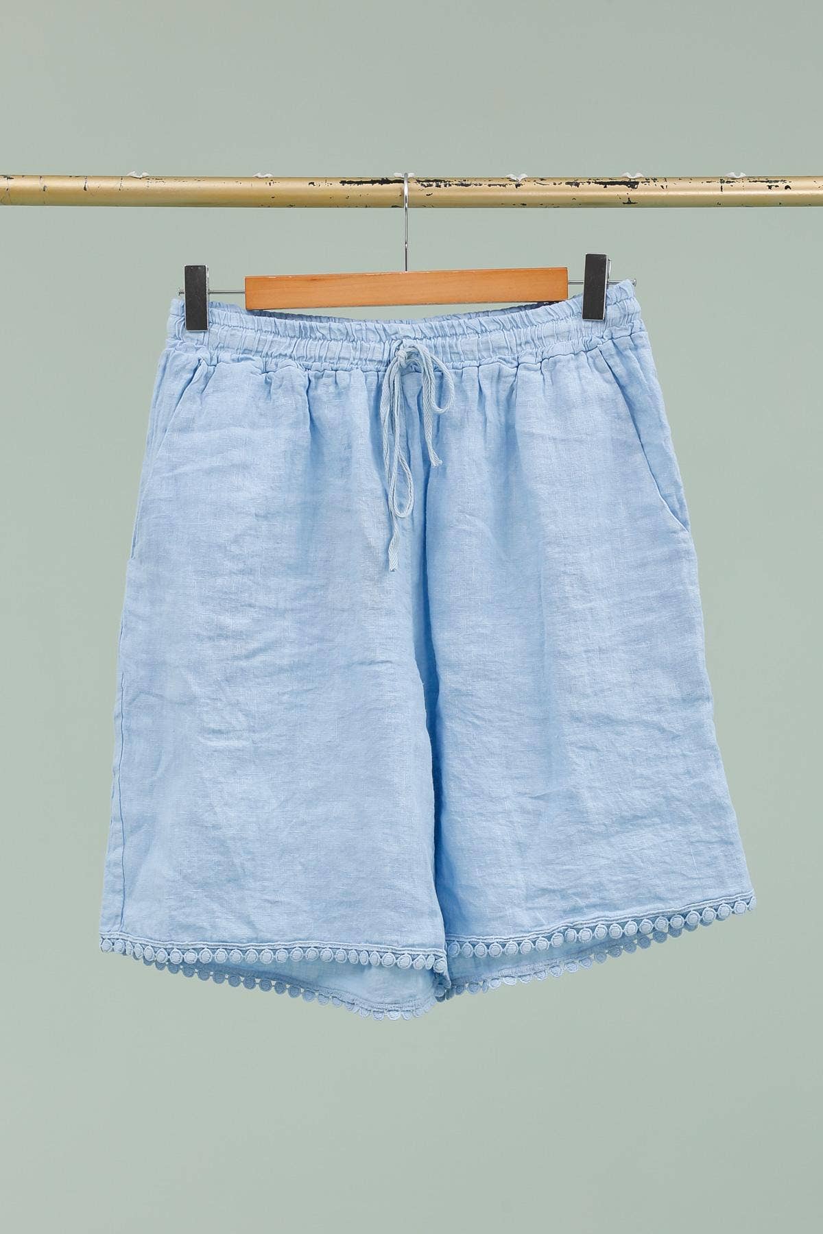 100% Linen Bermuda Shorts REF. 85751: Khaki