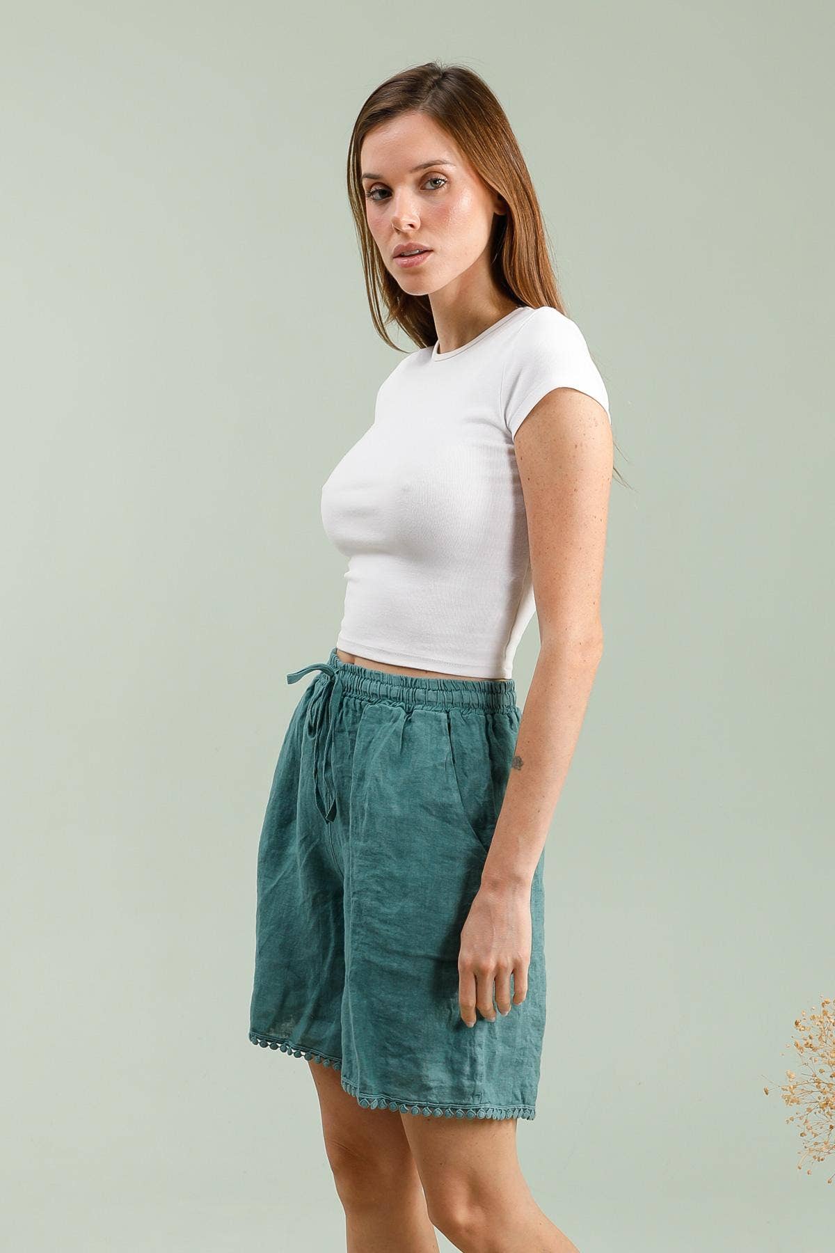 100% Linen Bermuda Shorts REF. 85751: Duck Green