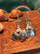 Load image into Gallery viewer, Navo Silver and pearl earrings
